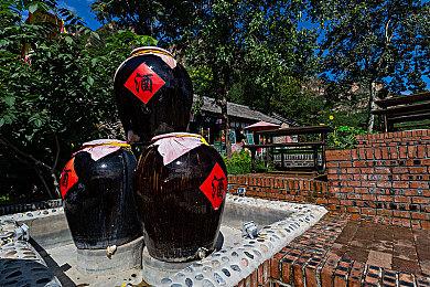 《蓝精灵卡丁车》公开游戏中魔法道具演示视频